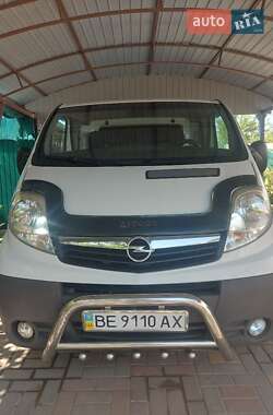 Грузовой фургон Opel Vivaro 2011 в Николаеве
