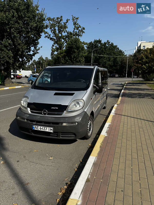 Opel Vivaro 2005