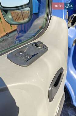 Минивэн Opel Vivaro 2007 в 