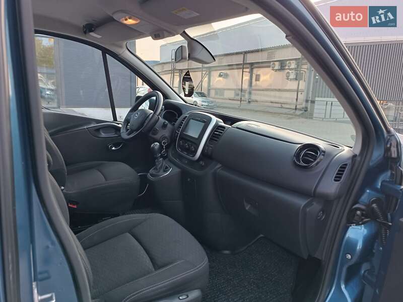 Мінівен Opel Vivaro 2015 в Івано-Франківську