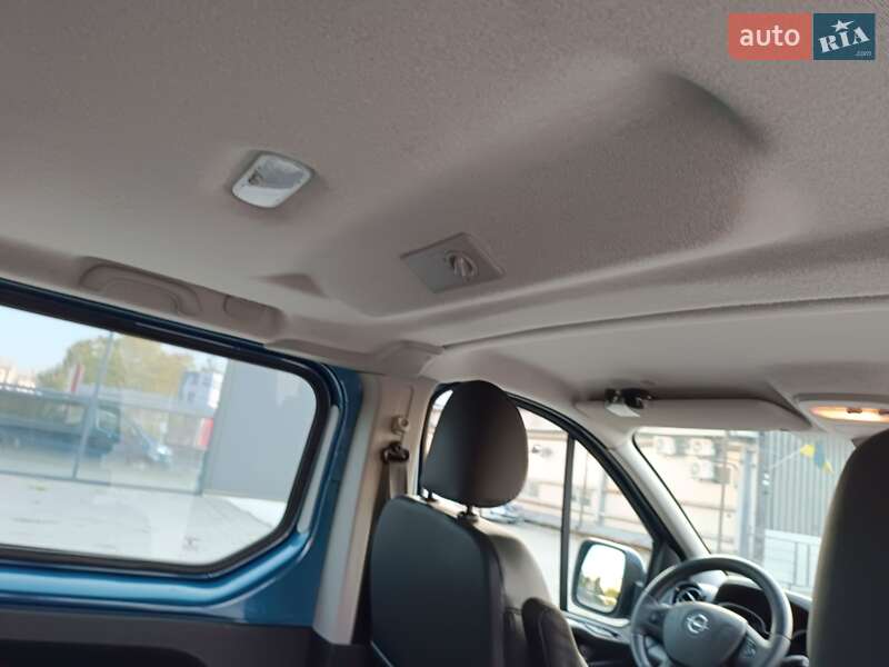 Мінівен Opel Vivaro 2015 в Івано-Франківську