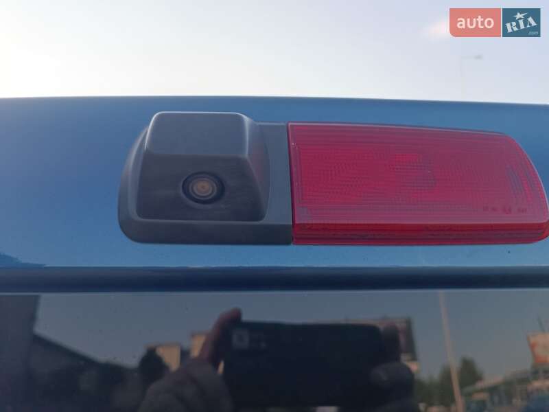 Мінівен Opel Vivaro 2015 в Івано-Франківську