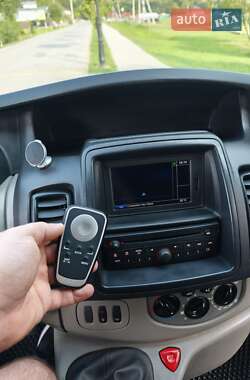 Вантажний фургон Opel Vivaro 2012 в 