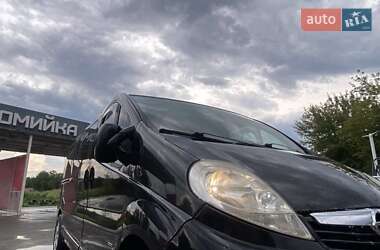 Минивэн Opel Vivaro 2006 в 