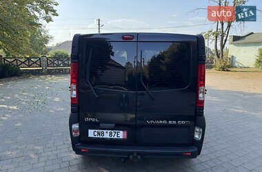 Минивэн Opel Vivaro 2010 в 