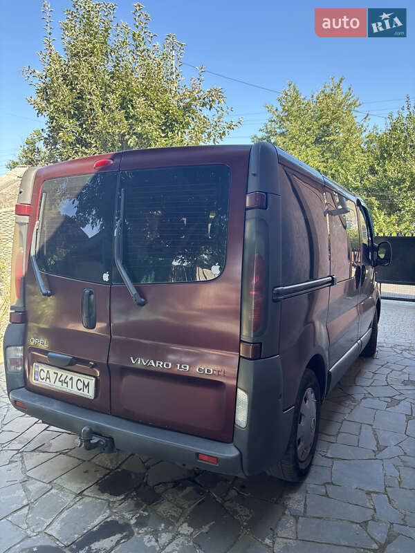 Минивэн Opel Vivaro 2005 в Умани