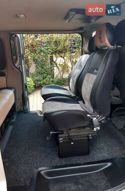 Минивэн Opel Vivaro 2010 в 