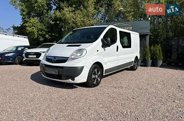 Минивэн Opel Vivaro 2013 в Ровно