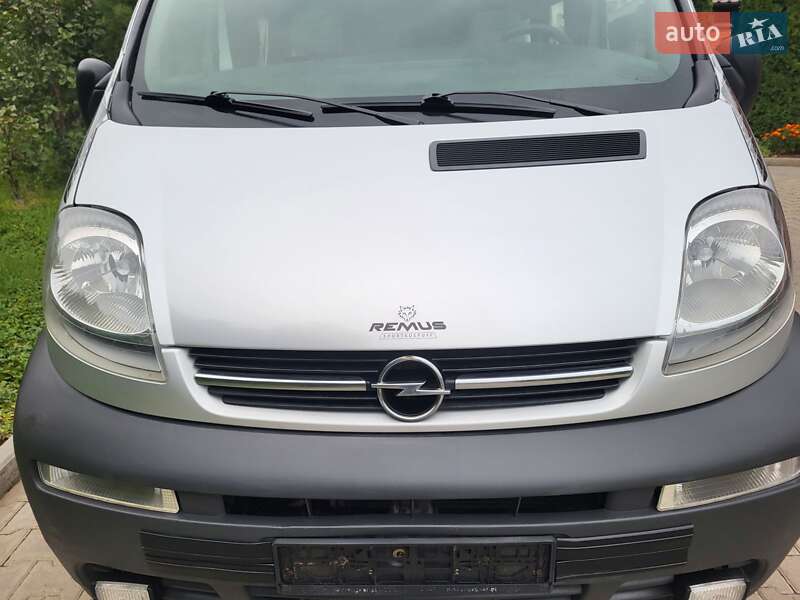Мінівен Opel Vivaro 2004 в Хмельницькому