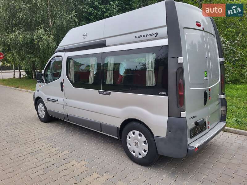 Мінівен Opel Vivaro 2004 в Хмельницькому