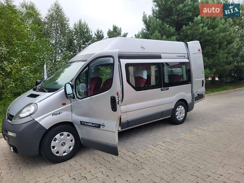 Мінівен Opel Vivaro 2004 в Хмельницькому