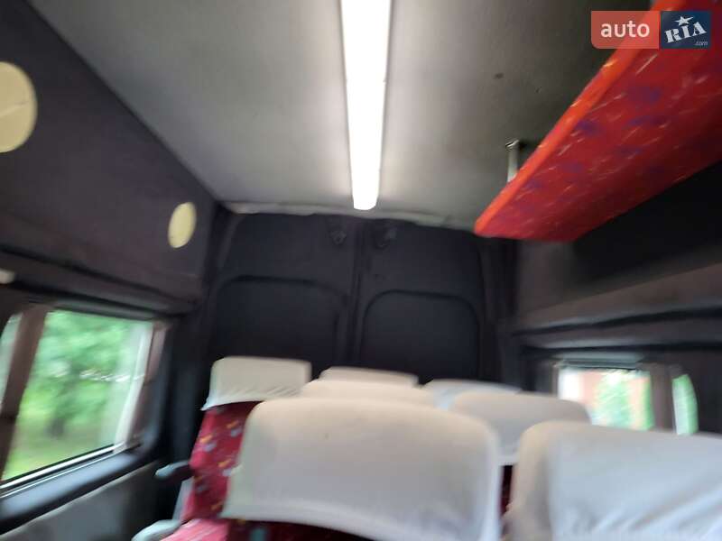 Мінівен Opel Vivaro 2004 в Хмельницькому