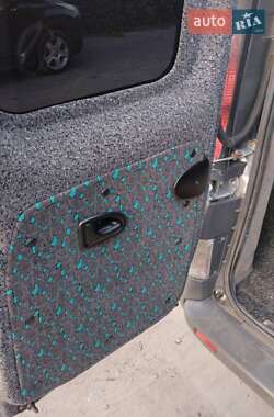 Минивэн Opel Vivaro 2003 в Новомосковске