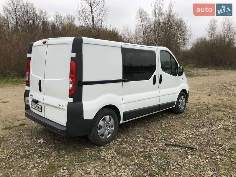 Грузовой фургон Opel Vivaro 2011 в 