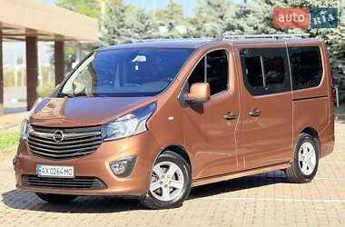 Минивэн Opel Vivaro 2015 в Харькове