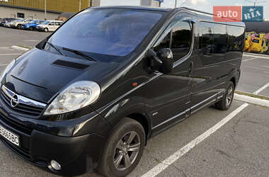 Мінівен Opel Vivaro 2013 в Києві