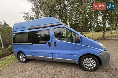 Минивэн Opel Vivaro 2004 в 