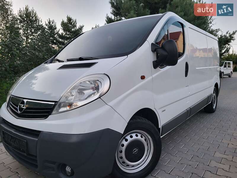 Opel Vivaro 2012
