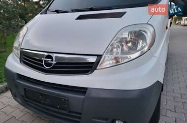 Грузовой фургон Opel Vivaro 2012 в 