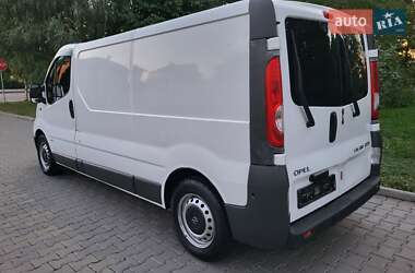Грузовой фургон Opel Vivaro 2012 в 