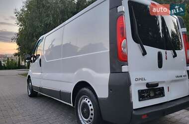 Грузовой фургон Opel Vivaro 2012 в 