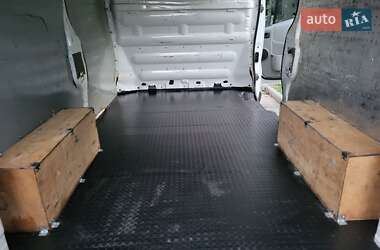 Грузовой фургон Opel Vivaro 2012 в 