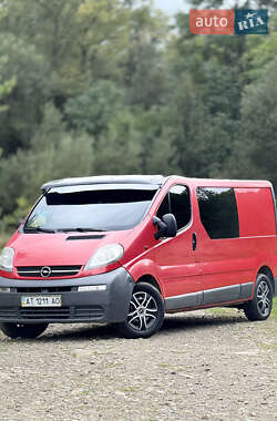 Вантажопасажирський фургон Opel Vivaro 2003 в Надвірній