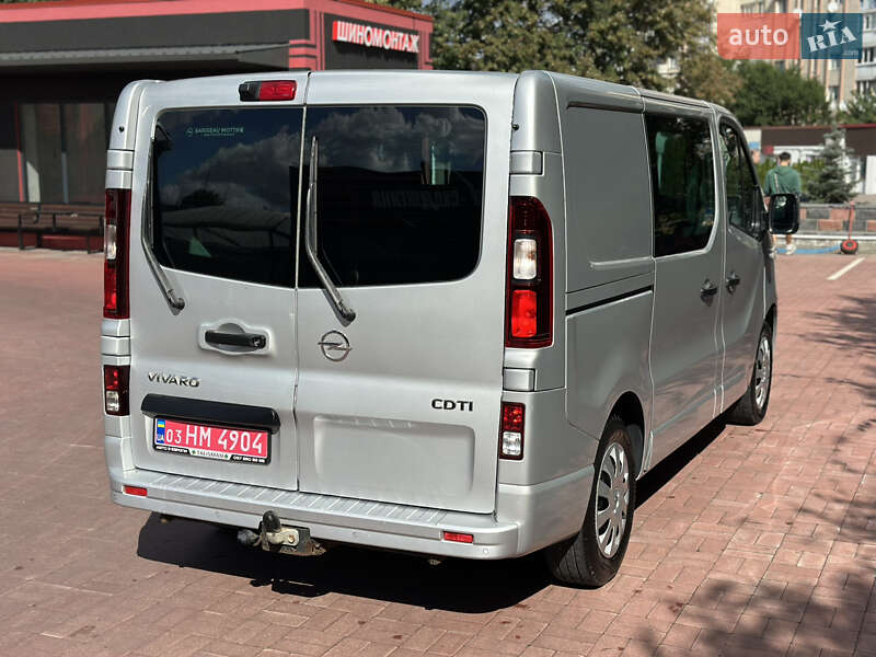 Минивэн Opel Vivaro 2015 в Ровно