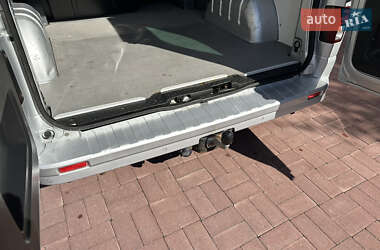 Минивэн Opel Vivaro 2015 в 