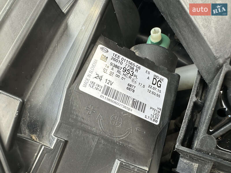 Минивэн Opel Vivaro 2015 в Ровно