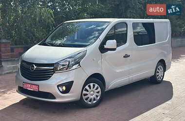 Минивэн Opel Vivaro 2015 в Ровно