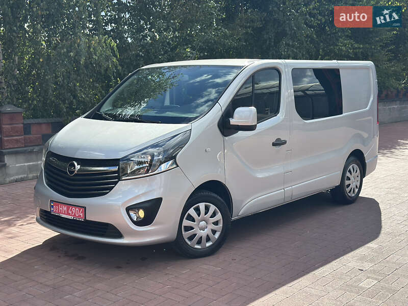 Opel Vivaro 2015