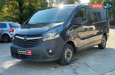 Грузовой фургон Opel Vivaro 2016 в Киеве