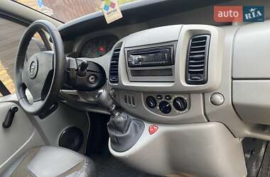 Минивэн Opel Vivaro 2003 в 