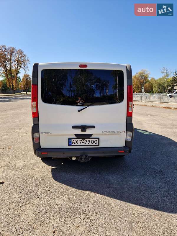 Минивэн Opel Vivaro 2009 в Первомайске фото 12 Минивэн Opel Vivaro 2009 в Первомайске