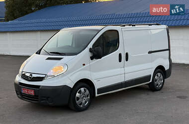 Вантажний фургон Opel Vivaro 2014 в Радивиліві