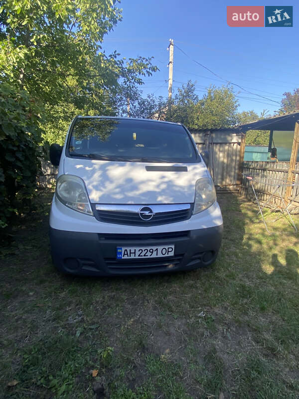 Минивэн Opel Vivaro 2007 в 