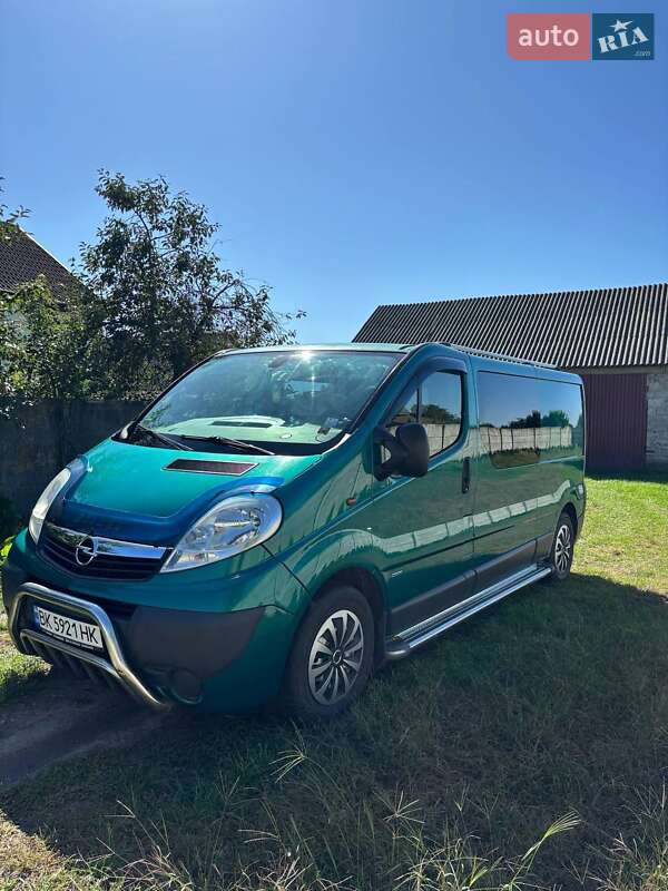Мінівен Opel Vivaro 2007 в Радивиліві
