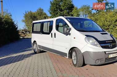 Минивэн Opel Vivaro 2009 в 