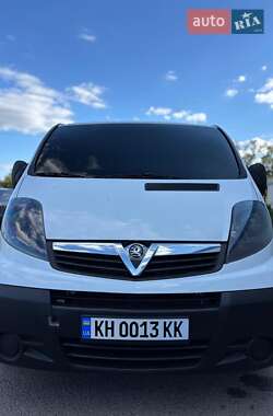 Минивэн Opel Vivaro 2012 в Днепре