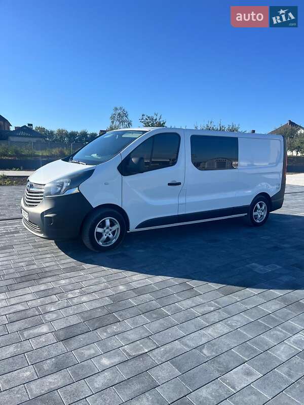 Opel Vivaro 2016
