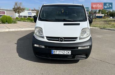 Минивэн Opel Vivaro 2002 в 