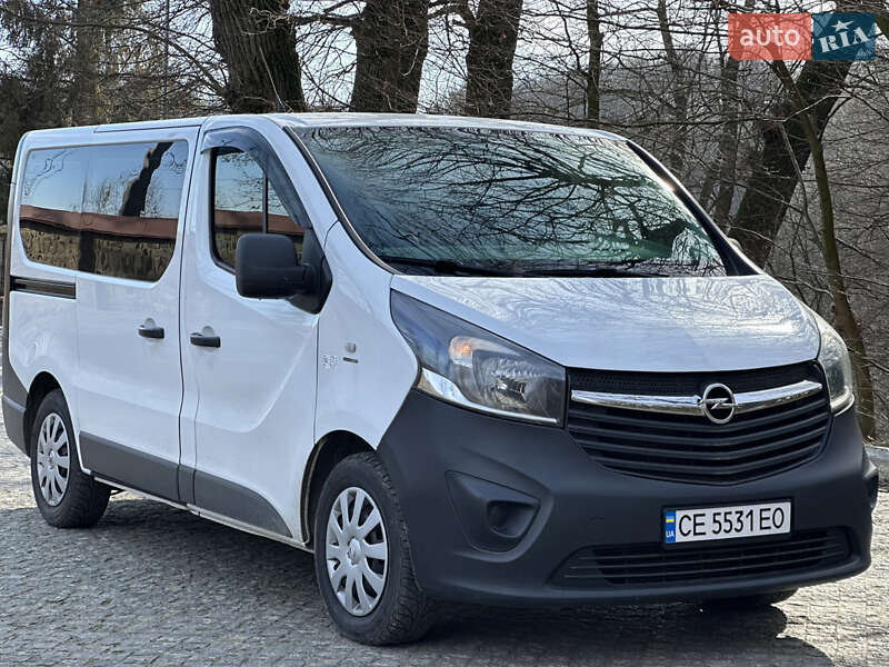 Минивэн Opel Vivaro 2015 в Черновцах