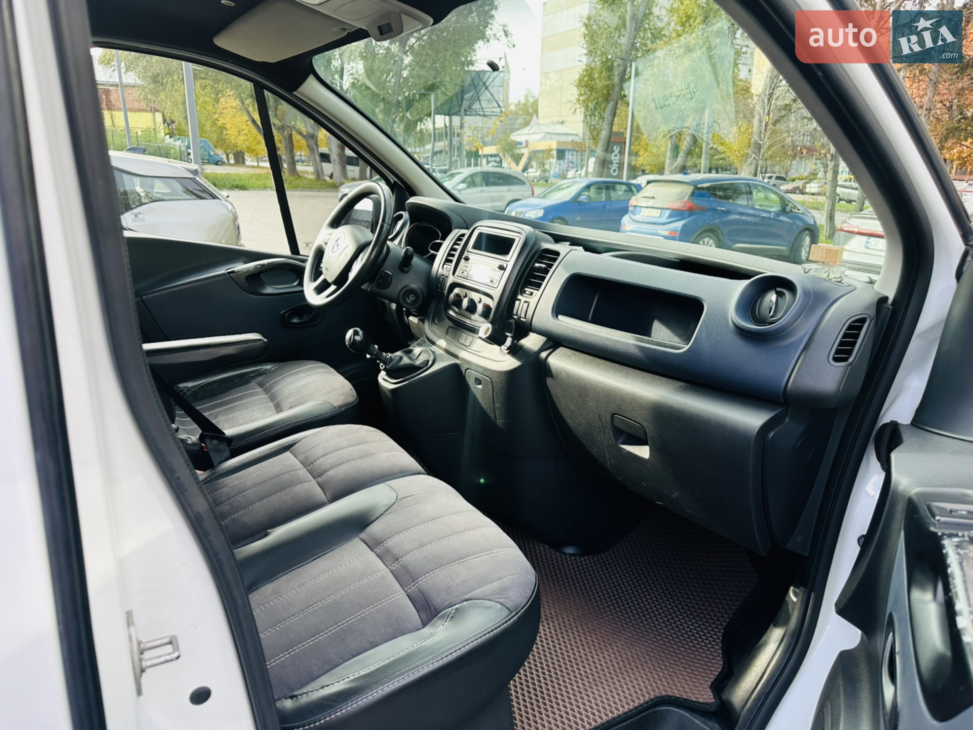 2015 Opel Vivaro - мініатюра 11