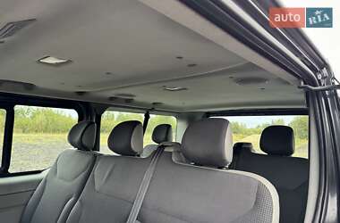 Минивэн Opel Vivaro 2012 в 