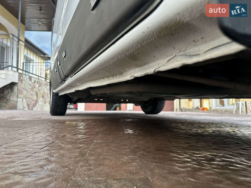 Мінівен Opel Vivaro 2006 в Луцьку