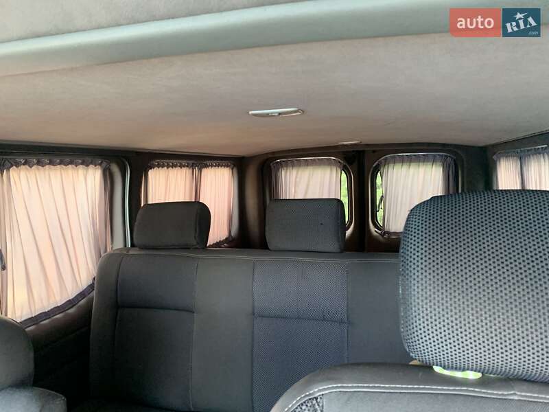 Минивэн Opel Vivaro 2012 в Киеве