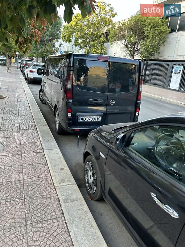 Мінівен Opel Vivaro 2015 в Бершаді