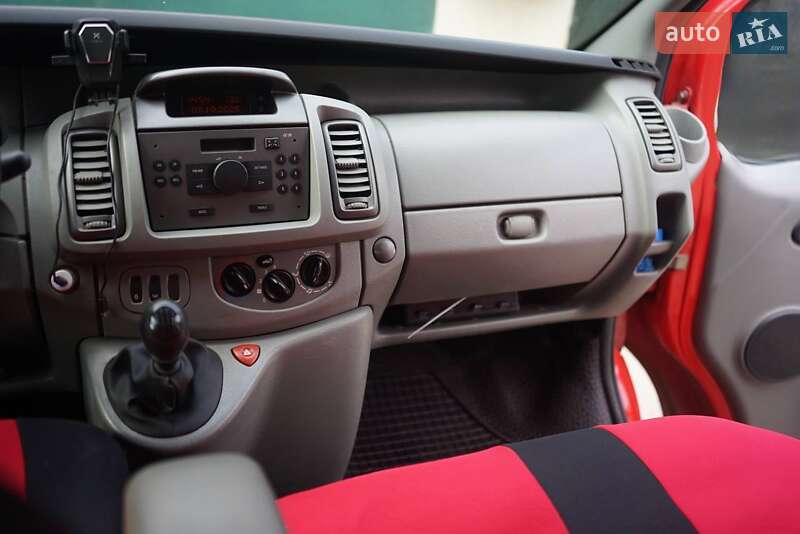 Минивэн Opel Vivaro 2007 в Вознесенске