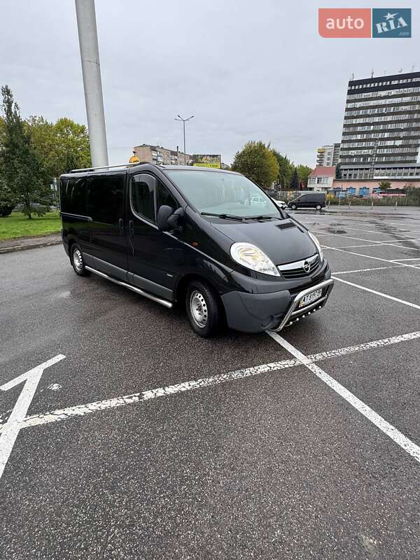 Мінівен Opel Vivaro 2010 в Івано-Франківську